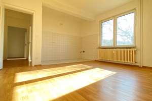 *** Großzügig geschnittenes 2-Zimmer-Apartment - hell und freundlich *** – Liboriusstraße 106, 45881 Schalke, Gelsenkirchen – Vorschaubild 2