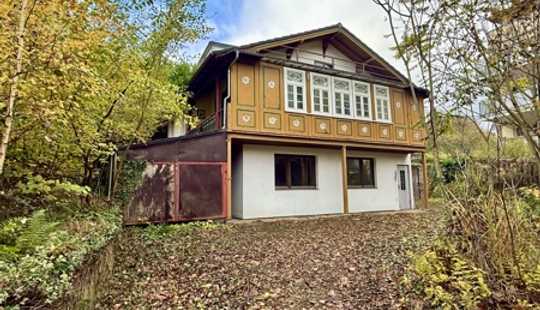 Bild von Potenzial in Bad Soden, Kurparknähe – Altbau auf großem Grundstück