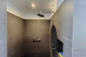 Großzügige 125 m² Wohnung mit lichtdurchflutetem Wohn-/Essbereich und großem Balkon in Top-Lage – Die vollständige Adresse der Immobilie erhältst du vom Anbieter., 72461 Albstadt – Vorschaubild 5