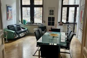 Ein vollkommener Altbautraum mit Ausblick/ Balkon auf den Marktplatz! – Marktstraße 9, 65183 Mitte, Wiesbaden – Vorschaubild 3