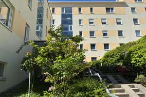 Helle 3-Zimmer-Wohnung mit großem Balkon in sehr guter Lage