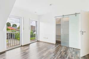 Außergewöhnliches Haus / Wohnung über 2 Etagen in ruhiger Lage von Metjendorf-/Oldenburg, KFW 70-Mod – Die vollständige Adresse der Immobilie erhältst du vom Anbieter., 26215 Wiefelstede – Vorschaubild 6
