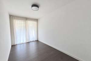Großzügige 3-Zimmer-Wohnung mit eigenem Garten, Terrasse und Tiefgaragenstellplatz in Hannover-Bothf – 30657 Sahlkamp, Hannover – Vorschaubild 9