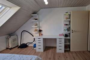Klein aber mein! Dachgeschosswohnung in Ingolstadt Südwest – Die vollständige Adresse der Immobilie erhältst du vom Anbieter., 85051 Südwest, Ingolstadt – Vorschaubild 9