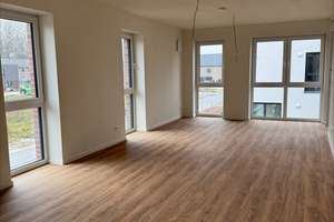 Großzügige 3-Zimmer Wohnung am Oldenburger Fliegerhorst zur Miete ! – Nelson-Mandela-Ring 64a, 26127 Flugplatz, Oldenburg (Oldenburg) – Vorschaubild 2