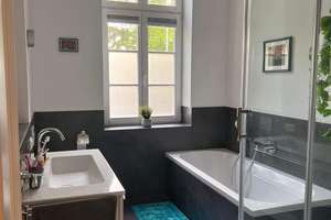 Beautiful 3 bedrooms walking distance to everything  with parking  – Die vollständige Adresse der Immobilie erhältst du vom Anbieter., 65185 Mitte, Wiesbaden – Vorschaubild 10