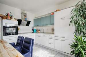 Lichtdurchflutete 3-Zimmer- Maisonette Wohnung in Düsseldorf Bilk  – Die vollständige Adresse der Immobilie erhältst du vom Anbieter., 40223 Oberkassel, Düsseldorf – Vorschaubild 2