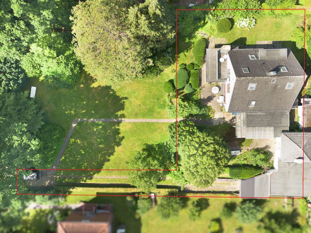 Immobilie in Reinbek - Verwirklichen Sie Ihren Wohntraum:
Charmantes Haus mit großem Potential in Reinbek - Bild 0