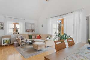 Großzügiges Einfamilienhaus mit Poolhaus, Einliegerwohnung und Garten in 1A Lage – Die vollständige Adresse der Immobilie erhältst du vom Anbieter., 86633 Neuburg an der Donau – Vorschaubild 43