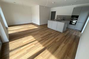 Moderne 3-Zimmer Wohnung im EG mit gehobener Ausstattung (BJ 2023) in ruhiger Lage