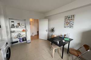 SCHÖNE 2 ZIMMER-WOHNUNG - NAHE ZUR UNIVERSITÄT UND INNENSTADT – Hüttenstr. 111, 40227 Oberbilk, Düsseldorf – Vorschaubild 2