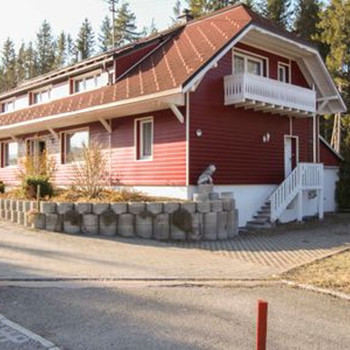 EFH mit Einliegerwohnung; Viel Platz in See- und Waldnähe, ideal auch für (Ferien-) Vermietung