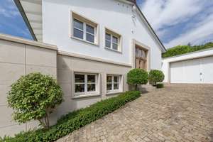 Geräumiges 6,5-Zimmer Haus mit beheizbarem Pool  in Dortmund-Sommerberg