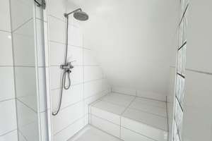 Helle und großzügige 3,5-Zimmer Maisonettewohnung mit EBK und Balkon! – 70327 Untertürkheim (Ortsteil), Stuttgart – Vorschaubild 14