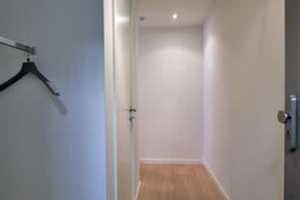 Stilvolle, modernisierte 2-Zimmer-Wohnung mit Balkon und EBK in Aschaffenburg