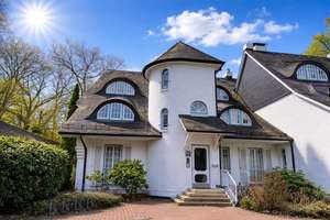 Seltene Maisonette-Wohnung mit Garage in zentraler Lage von Poppenbüttel – Die vollständige Adresse der Immobilie erhältst du vom Anbieter., 22391 Poppenbüttel, Hamburg – Vorschaubild 2