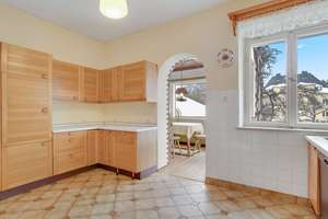 1205m² am Grünen Hügel! Stilvolle Stadtvilla mit traumhaftem Grundstück und guter Substanz – Die vollständige Adresse der Immobilie erhältst du vom Anbieter., 95445 Gartenstadt/Wendelhöfen, Bayreuth – Vorschaubild 11