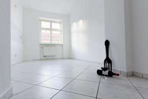 Familiennest mit Wanne, Dusche und kleinem Balkon – Westring 25, 39108 Stadtfeld Ost, Magdeburg – Vorschaubild 3