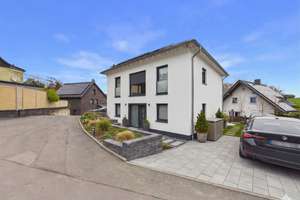 SG-Gräfrath: Moderner Wohn(t)raum mit maximaler Energieeffizienz – Die vollständige Adresse der Immobilie erhältst du vom Anbieter., 42653 Gräfrath, Solingen – Vorschaubild 2