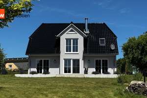 Nachhaltig wohnen im Grünen – Einfamilienhaus (A+) mit Weitblick und viel Platz für die Familie – Die vollständige Adresse der Immobilie erhältst du vom Anbieter., 18442 Jakobsdorf – Vorschaubild 16