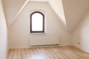 MEGA=》 JAHNSTR. 17 / CITY+UNI NAHE 4 ZI OASE, BALKON, EINBAUKÜCHE, TAGESLICHTBAD+WANNE – Die vollständige Adresse der Immobilie erhältst du vom Anbieter., 9126 Bernsdorf, Chemnitz – Vorschaubild 9