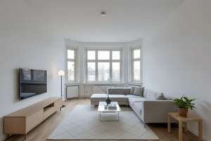 4,5-Zimmer-bald bezugsfrei-Altbauwohnung nahe FU Berlin