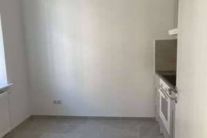 Zweitbezug nach Sanierung! Großzügige 3-Zimmerwohnung mit Laminat, Balkon, Wanne und Einbauküche! – Pestalozzistraße 8, 9130 Sonnenberg, Chemnitz – Vorschaubild 7