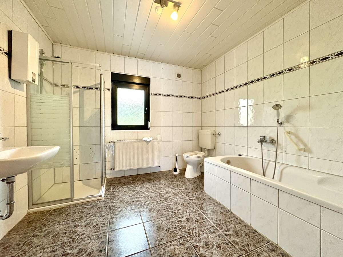 Immobilie in Birken-Honigsessen - **Charmantes Einfamilienhaus in schöner Ortslage von Birken-Honigsessen** - Bild 5