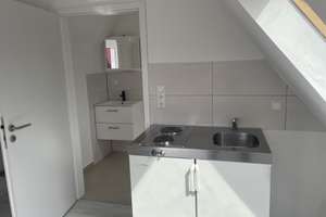 Kompaktes 1-Zimmer-Apartment in Erlangen-Tennenlohe – Die vollständige Adresse der Immobilie erhältst du vom Anbieter., 91058 Tennenlohe, Erlangen – Vorschaubild 2