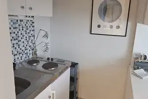 Neu renovierte und möblierte Wohnung mit Dachterrasse – Amalienstraße 49, 80799 München – Vorschaubild 10