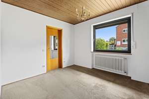 Frei stehender Bungalow auf großem Eckgrundstück bietet vielfältige Nutzungsmöglichkeiten – Die vollständige Adresse der Immobilie erhältst du vom Anbieter., 52076 Oberforstbach, Aachen – Vorschaubild 11