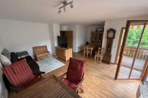 Charmante schöne 2-Zimmer Wohnung mit Gemeinschaftsgarten in begehrter Lage in Trudering – Die vollständige Adresse der Immobilie erhältst du vom Anbieter., 81825 Gartenstadt Trudering, München – Vorschaubild 3