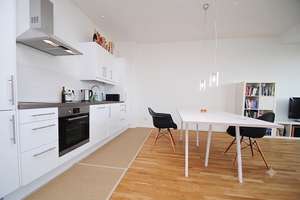 Lichtdurchflutete, moderne 2-Zimmer-Wohnung mit Weitblick in Top-Lage Friedrichshains – Die vollständige Adresse der Immobilie erhältst du vom Anbieter., 10249 Friedrichshain, Berlin – Vorschaubild 3