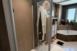 Spacious and Beautiful 4-Room Top-Floor Apartment in the Heart of the City with AC! – Die vollständige Adresse der Immobilie erhältst du vom Anbieter., 65185 Mitte, Wiesbaden – Vorschaubild 12