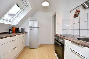 Wunderschöne, modern möblierte Dachgeschosswohnung in Stuttgart Ost – Die vollständige Adresse der Immobilie erhältst du vom Anbieter., 70186 Gaisburg, Stuttgart – Vorschaubild 3