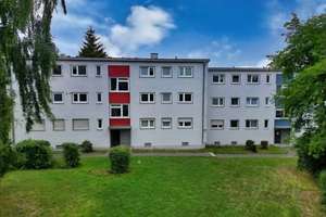 Attraktives 12-Parteien-Mehrfamilienhaus  – vollvermietet, modernisiert & nachhaltig beheizt! – Die vollständige Adresse der Immobilie erhältst du vom Anbieter., 34466 Wolfhagen – Vorschaubild 2