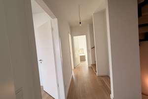 Stadthaus im Erstbezug in Lokstedt! – Die vollständige Adresse der Immobilie erhältst du vom Anbieter., 22529 Hamburg-Altstadt, Hamburg – Vorschaubild 10