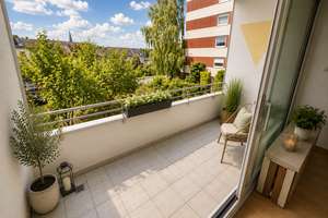 Attraktive 3-Zimmer-Eigentumswohnung mit großem Westbalkon, Garage und moderner Ausstattung