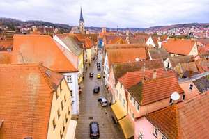 Charmantes denkmalgeschütztes Einfamilienhaus im Herzen von Ochsenfurt – Die vollständige Adresse der Immobilie erhältst du vom Anbieter., 97199 Ochsenfurt – Vorschaubild 18