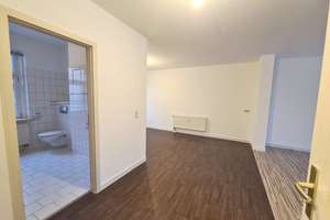Helle ruhige 2-Raum-Wohnung in einem sanierten Gründerzeithaus im Stadtteil Chemnitz Hilbersdorf – Klarastraße 24, 9131 Hilbersdorf, Chemnitz – Vorschaubild 2