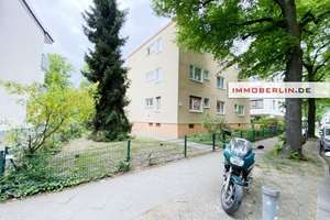 IMMOBERLIN.DE - Feine Ruhelage! Helle Wohnung mit Loggia beim Botanischen Garten Dahlem – Die vollständige Adresse der Immobilie erhältst du vom Anbieter., 12163 Steglitz, Berlin – Vorschaubild 1