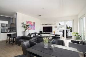 Gerresheim !Exklusive 4 Zimmer Penthouse-Wohnung mit Rundum-Terrasse, Aufzug & Tiefgarage – Torfbruchstrasse xx, 40625 Gerresheim, Düsseldorf – Vorschaubild 2