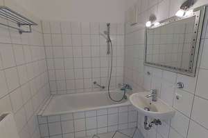 Über den Dächern: 2-Zimmer-Wohnung in der Endetage mit Balkon – sofort verfügbar! – Papenkamp 6, 30539 Bemerode, Hannover – Vorschaubild 9