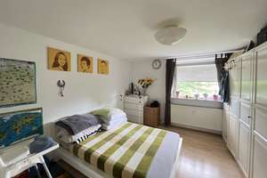 *LEERE 2 ZI DG WOHNUNG IN DÜSSELDORF* - MIT GROßEM GARTEN – Zur Lindung 25-27, 40489 Angermund, Düsseldorf – Vorschaubild 1