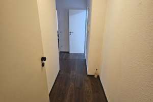 Schöne 2-ZKB-Whg. inkl. EBK, am Tivoli, Nähe Hauptbahnhof! Bei Bedarf teilmöbiliert! – Rüppurrer Straße 106, 76137 Südstadt, Karlsruhe – Vorschaubild 10