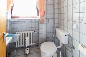 Platz auf einer Ebene: Bungalow mit nicht einsehbarem, sonnigem Garten, 2 Terrassen und Garage – Werra-Meißner-Kreis – Vorschaubild 9