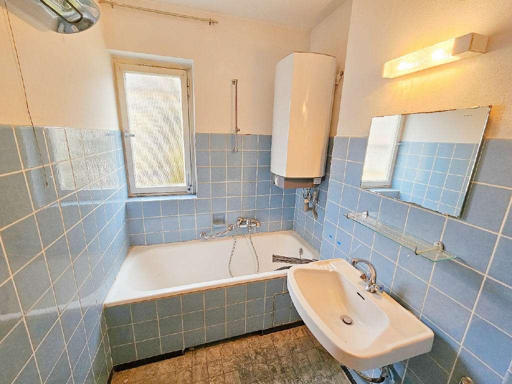 Immobilie in Geislingen an der Steige - "Kompakte 3-Zi.-ETW mit Potenzial und Südbalkon" - Bild 1