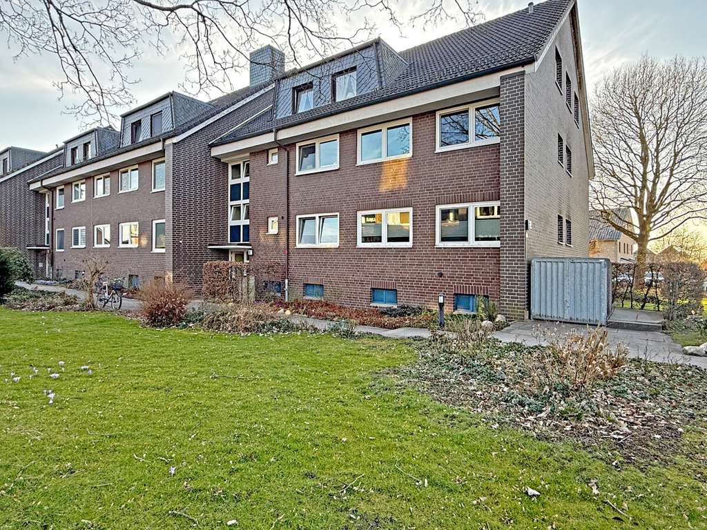 Immobilie in Hasloh - renovierungsbedürftige 4-Zimmer-Eigentumswohnung zum Kauf in Hasloh - Wentzel Dr. - Bild 2