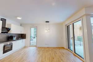 Property thumbnail 8