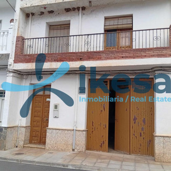 Reihenhaus zum Verkauf in der Stadt Fiñana